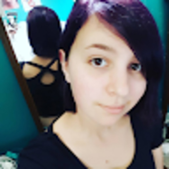 Meet your Posher, Jaelyne - Picture 1 of 1